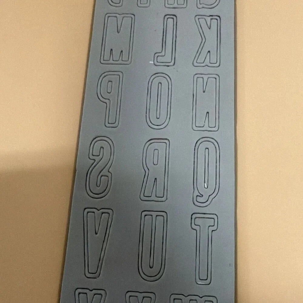 Sizzix Sizzlits Tim Holtz Alterations INSIDE OUT ALPHABET 657827